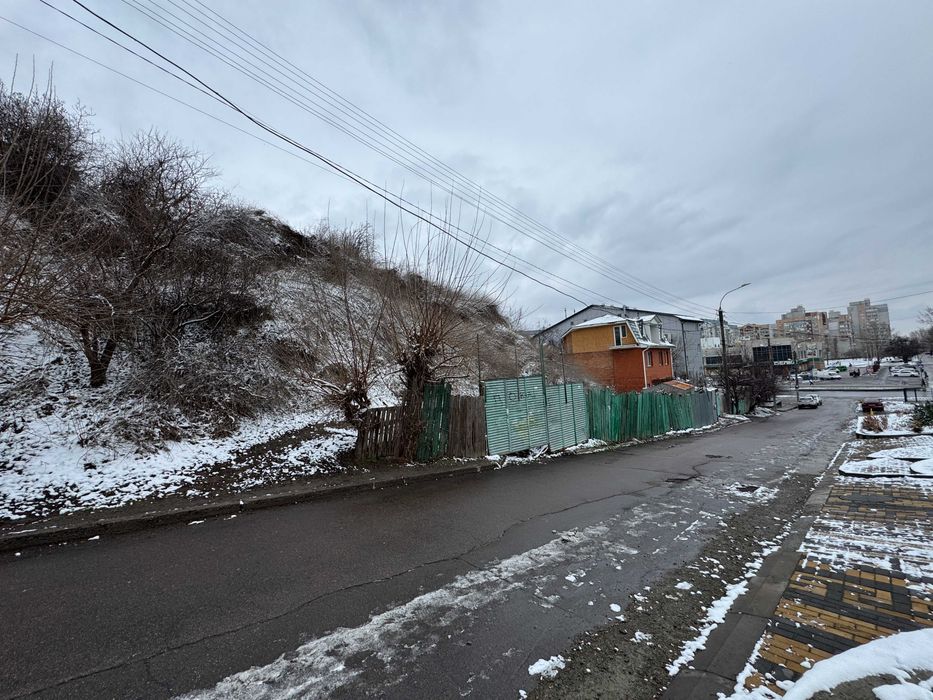 Земельна ділянка з власною ТП, спуск Дружби Народів