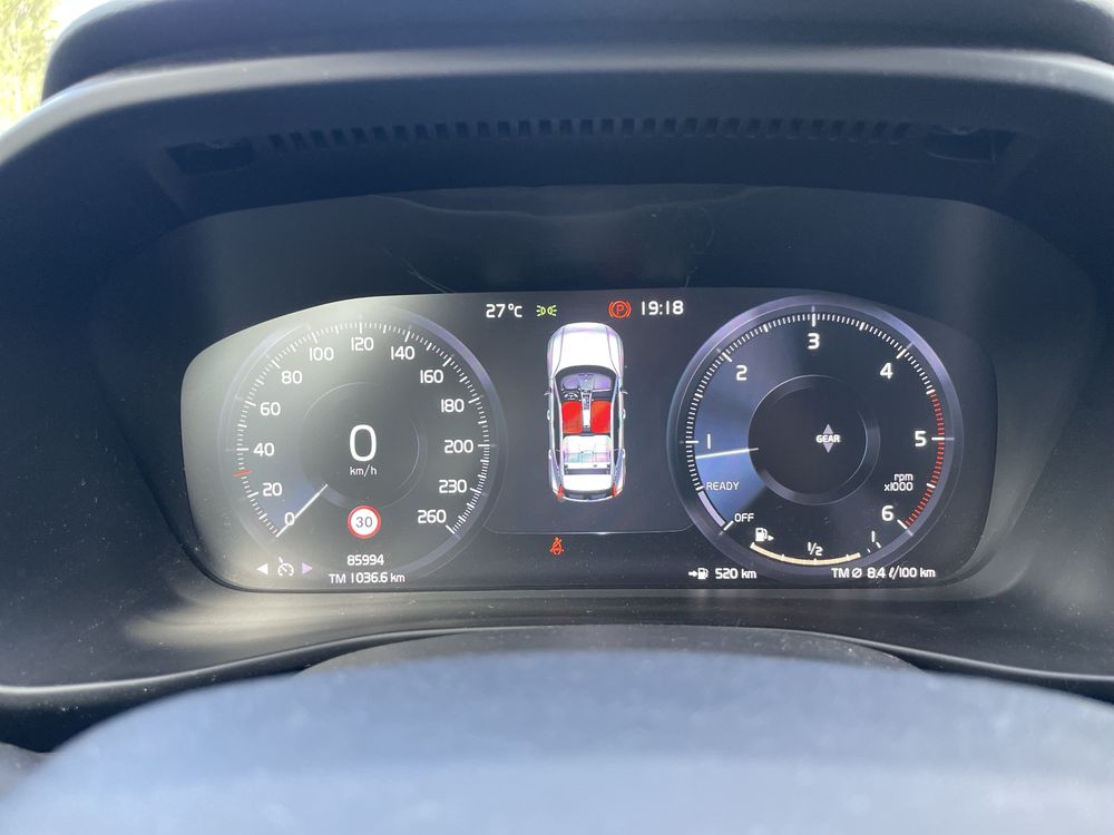 Volvo XC40 preto diesel | 86000km | 2018