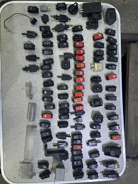 Продам блоки управления кнопки реле mercedes w124 140 211