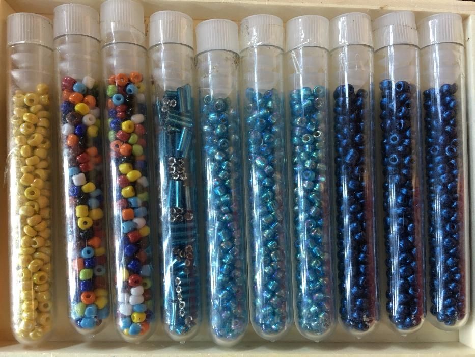 Packs 10 tubos Missangas - varias cores