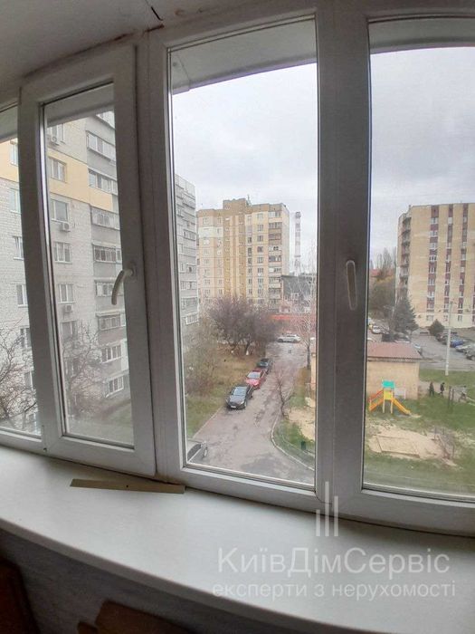 продам квартиру Бровари парк Перемоги Грушевського 3А