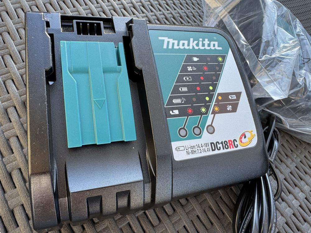 NOWA Szybka Ładowarka makita DC18RC 14,4 - 18V na baterię 3.0 5.0 itp