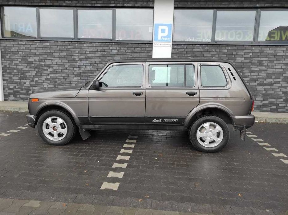 Lada Niva Urban rocznik 2019, pierwszy właściciel.