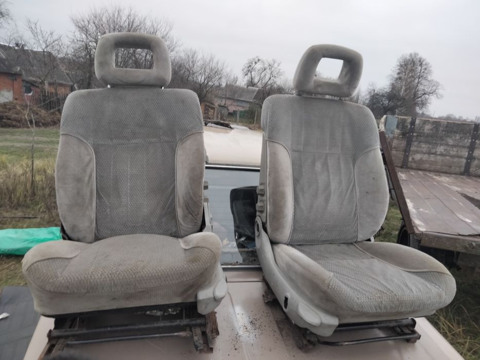Сидіння автомобільні , стояли на ваз класика 2106