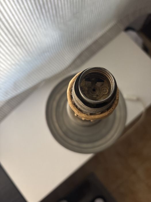 Base de candeeiro de estanho