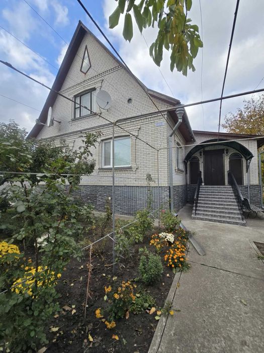 Рокитне.Продаж будинку. розглядаємо сертмфікати