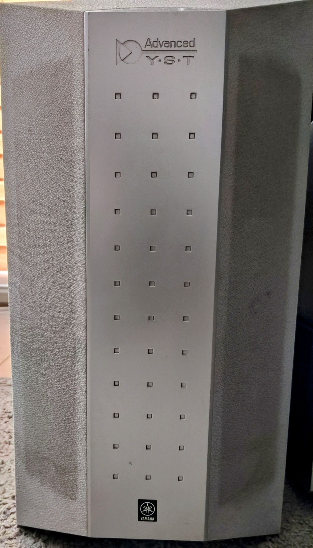 Amplituner Yamaha HTR-5630RDS z głośnikami - zestaw.