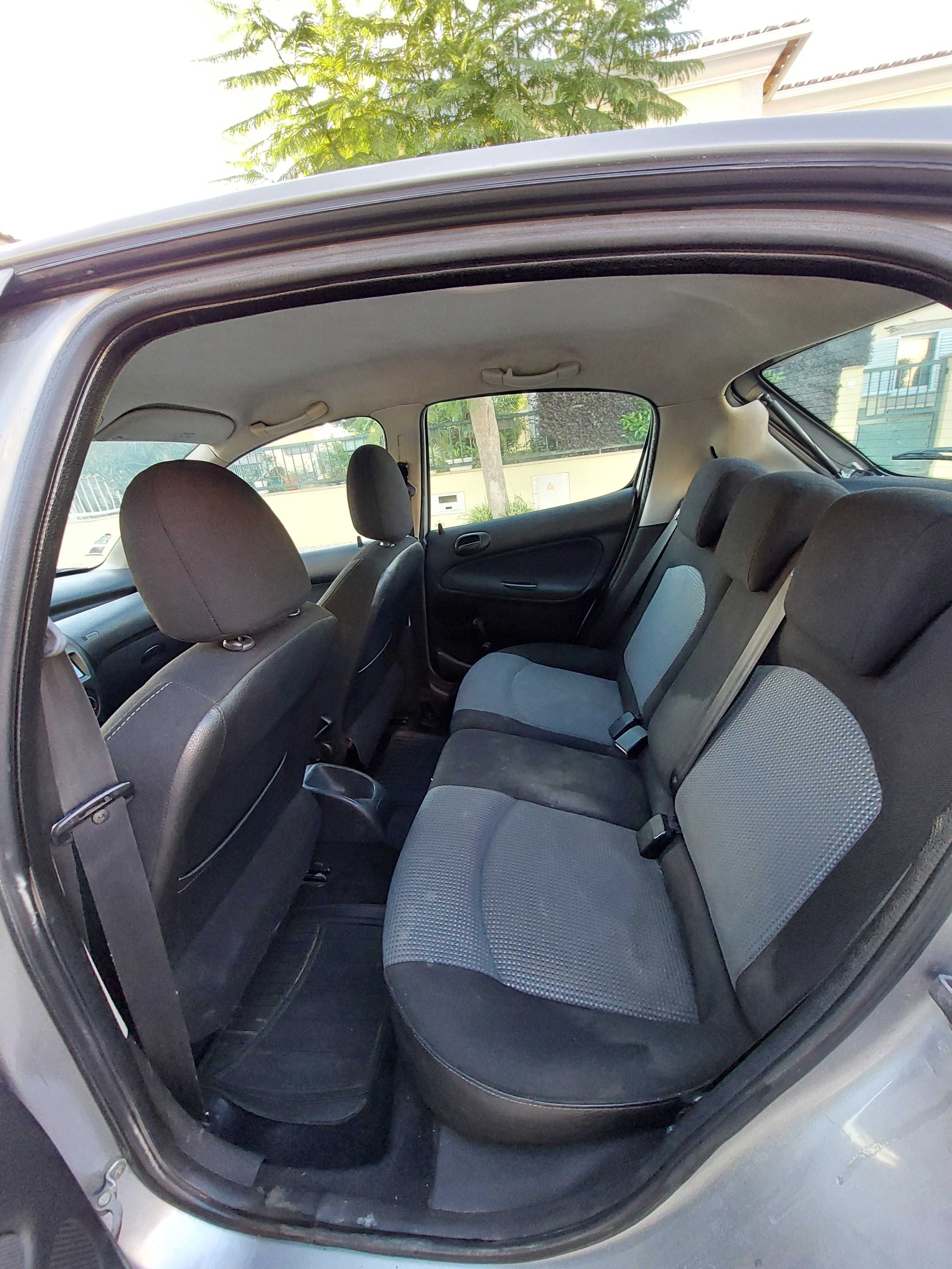 Peugeot 206 ano 2003