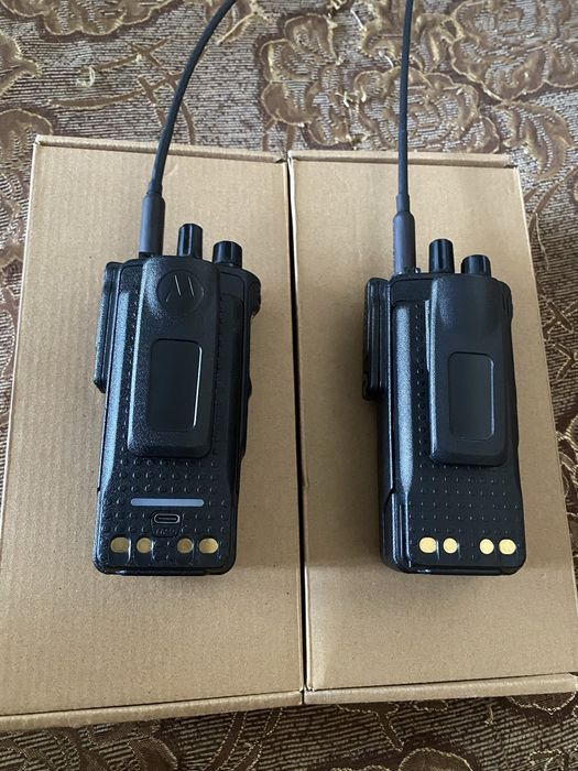 Motorola DP4400E VHF