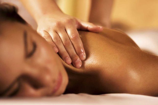 Лікувальний масаж на дому