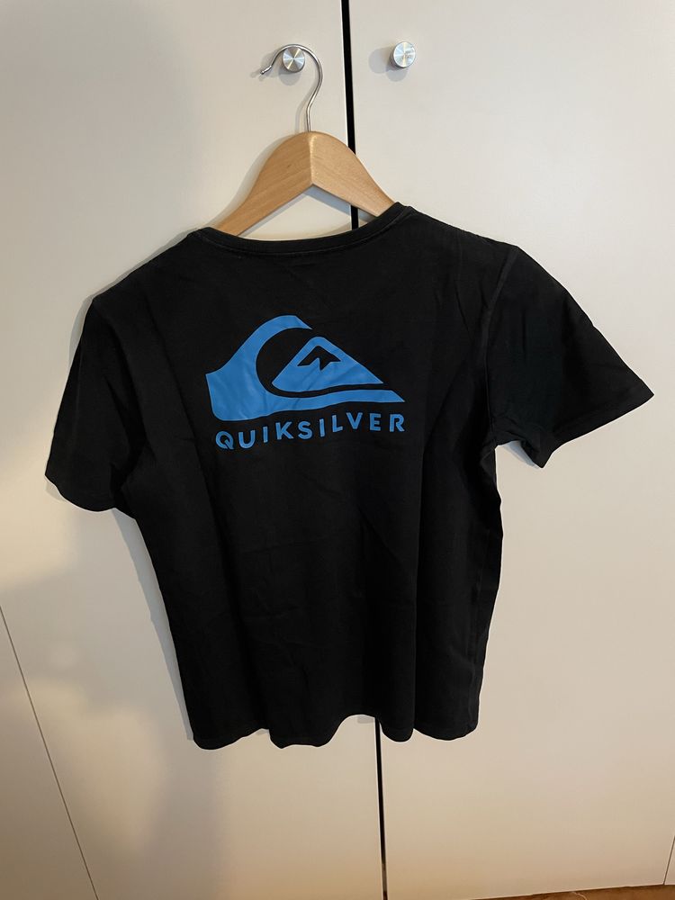 T-shirt Quicksilver preta
