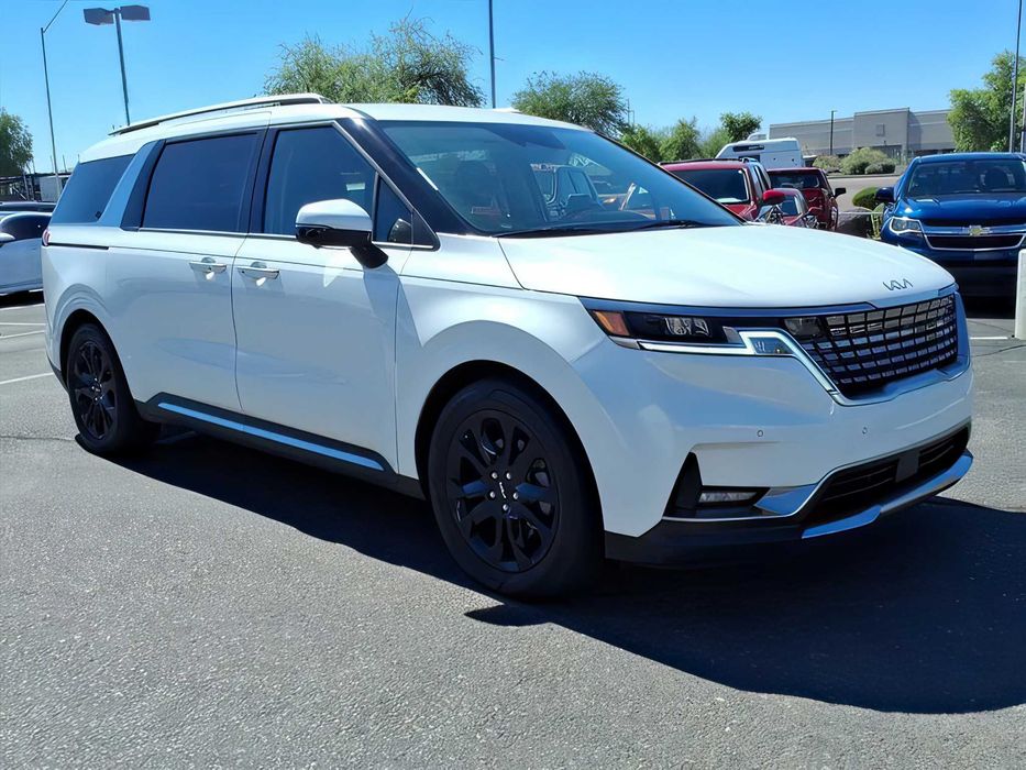 Kia Carnival      2023