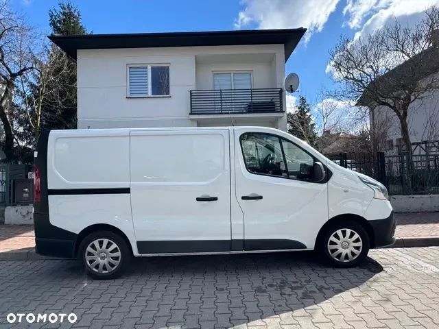Renault Trafic  32000 zł netto Bezwypadkowy Nie lakierowany