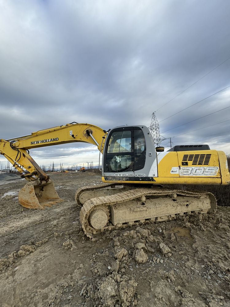 Гусеничний екскаватор NEW HOLLAND E305