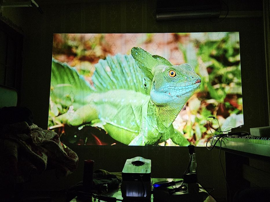 Проектор hy 450 900ansi,Андроід з аеропультом і з голосовим набором