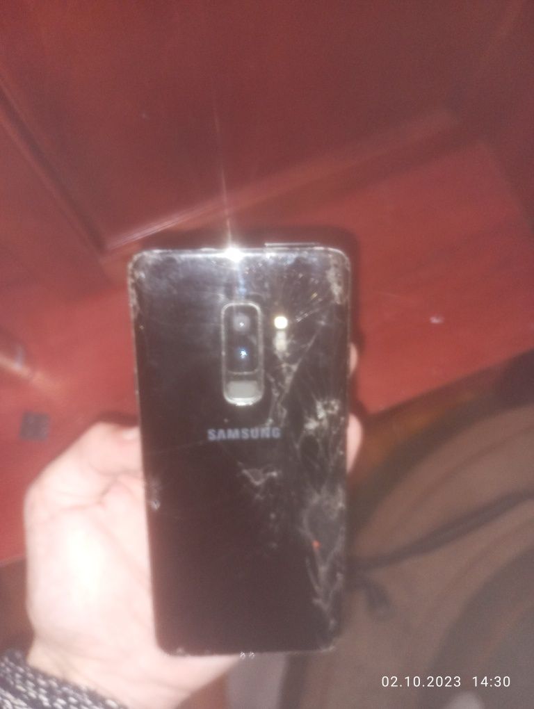 Samsung galaxy S9 plus 6/128