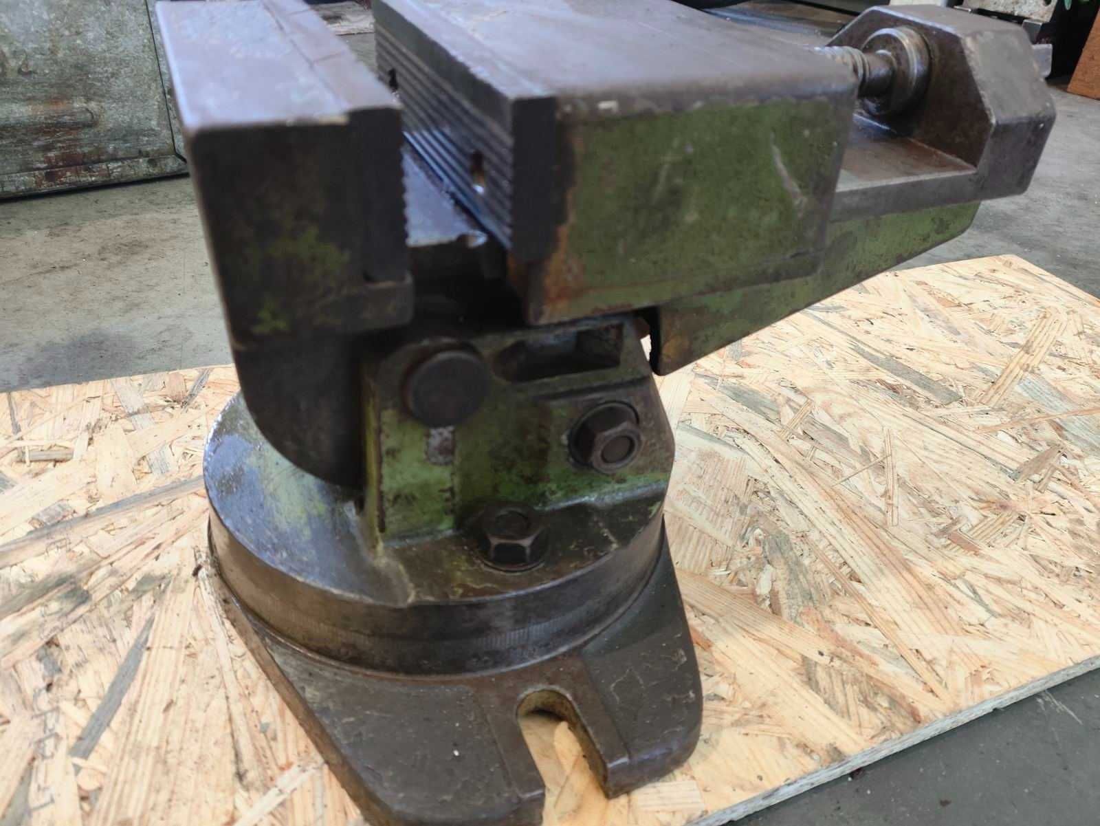 Imadło maszynowe uchylne kątowe 125mm