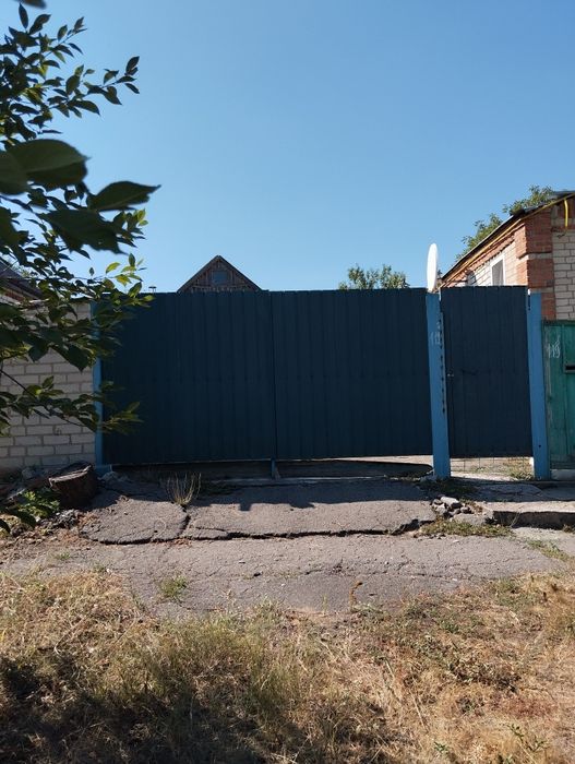 Продам дуже гарний та затишній  будинок у Новій Водолазі