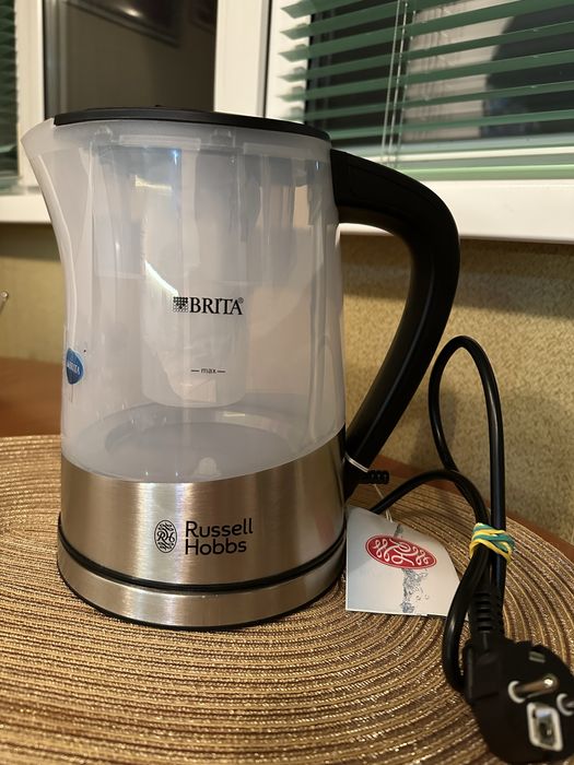 Електрочайник Russell Hobbs Brita з фільтром