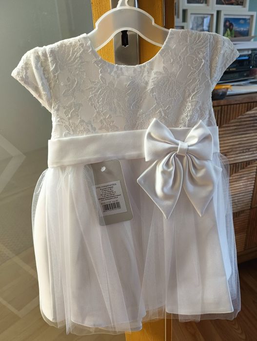 Biała sukienka na chrzciny r. 68