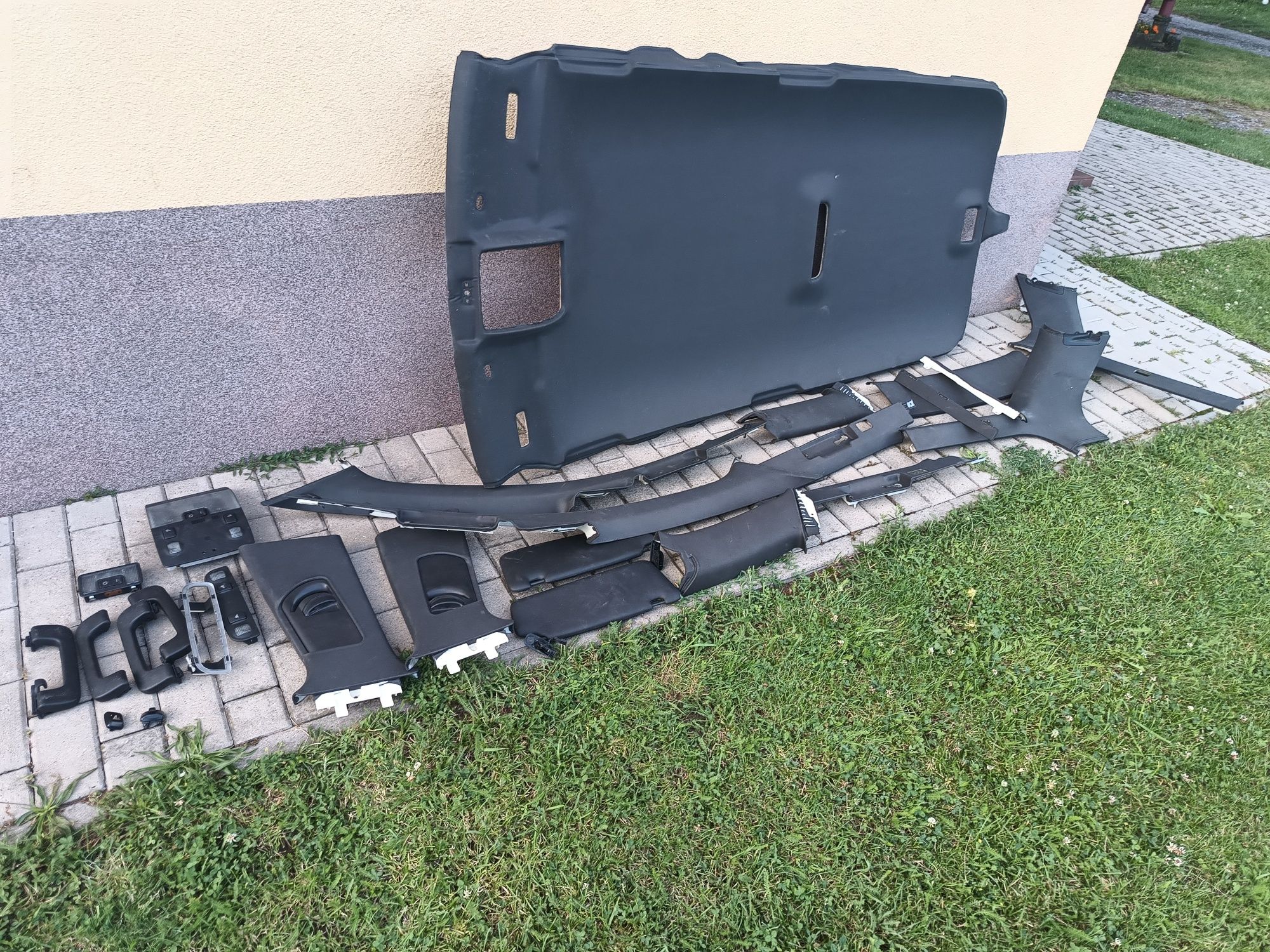 Podsufitka czarna słupki komplet Audi A4 B7 B6 kombi części