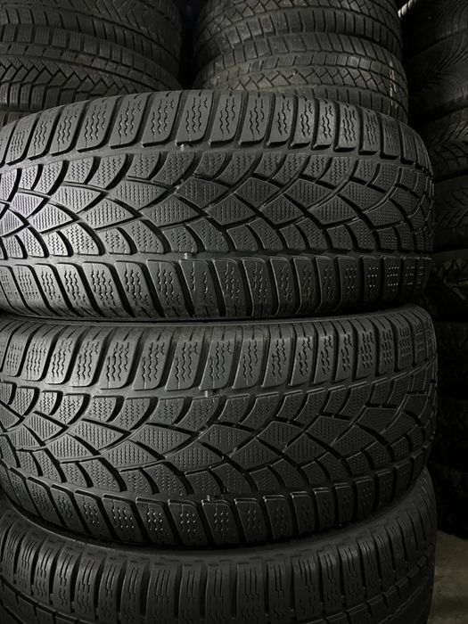 Автошини зимові DUNLOP 235/55/17 (2шт)Резина,Колеса,Гума,Скати, Шини)