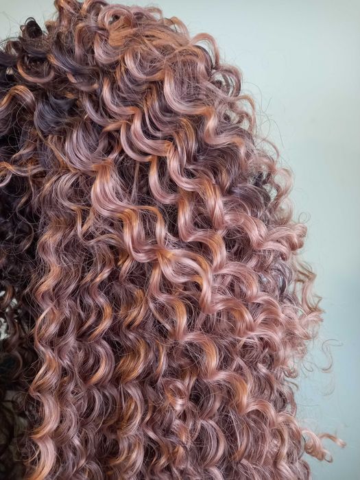 Peruca - encaracolado