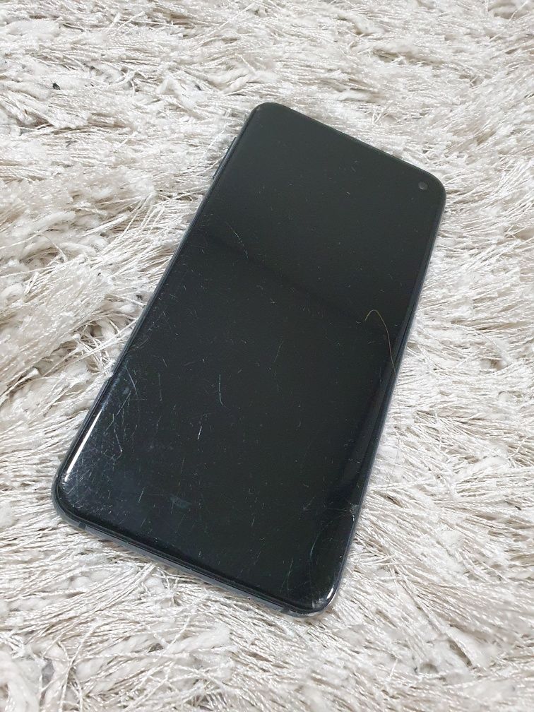 Samsung Galaxy s10e 6/128 2 sim Exynos, смартфон, самсунг, телефон