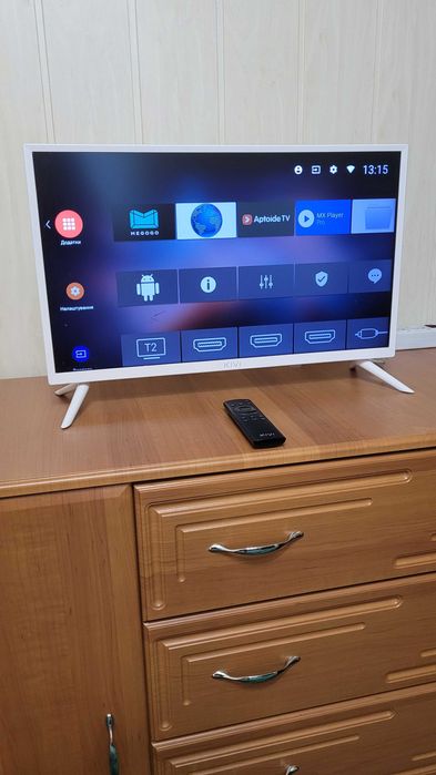 Led Телевізор KIWI 24" ;FHD, HDR, T 2, Smart