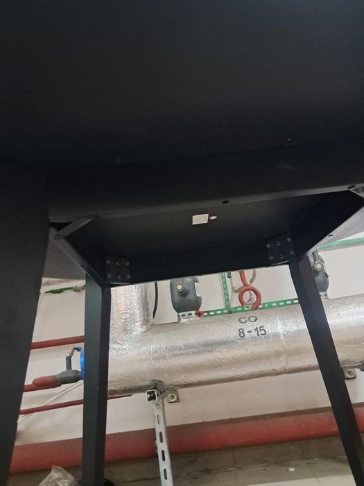 Stół okrągły czarny ikea