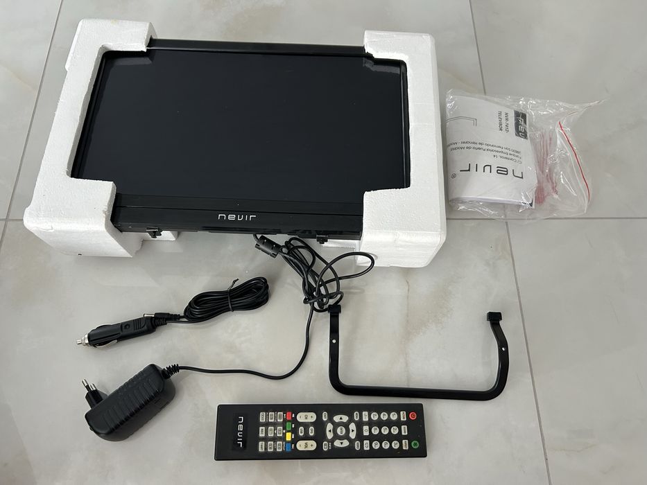 Телевізор Nevir 16" (40,46 см)