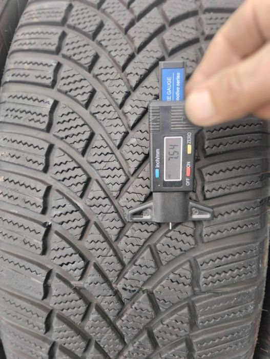 Продам шини 235/55R19
