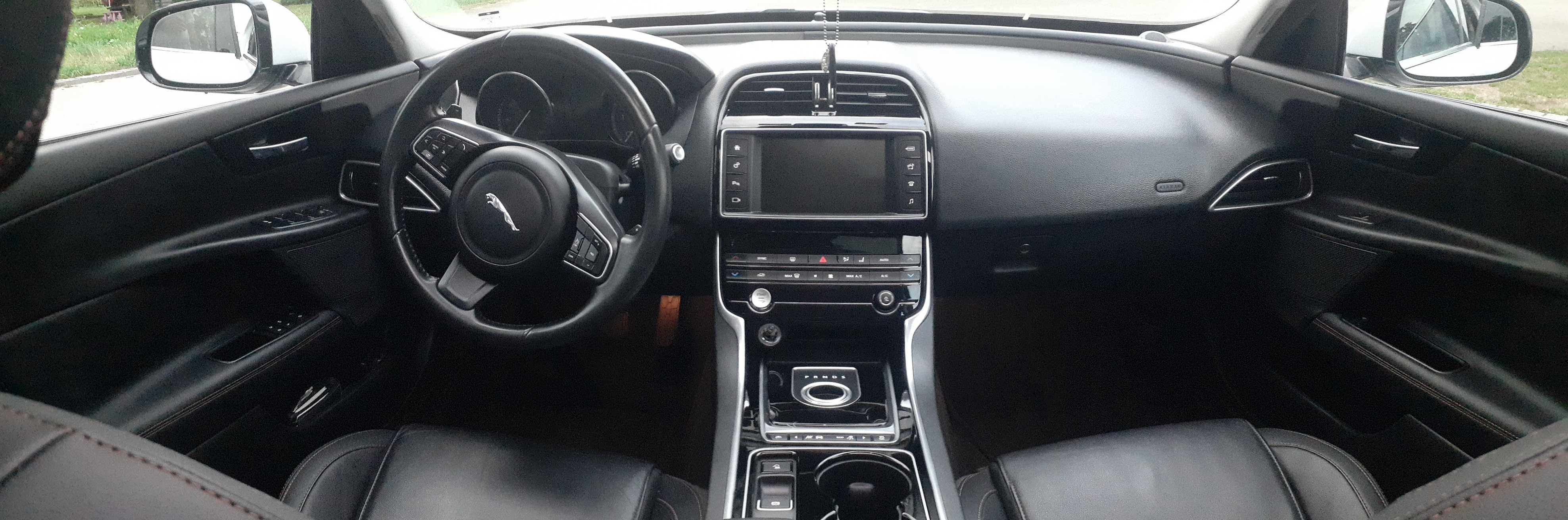Jaguar XE 20D 180KM