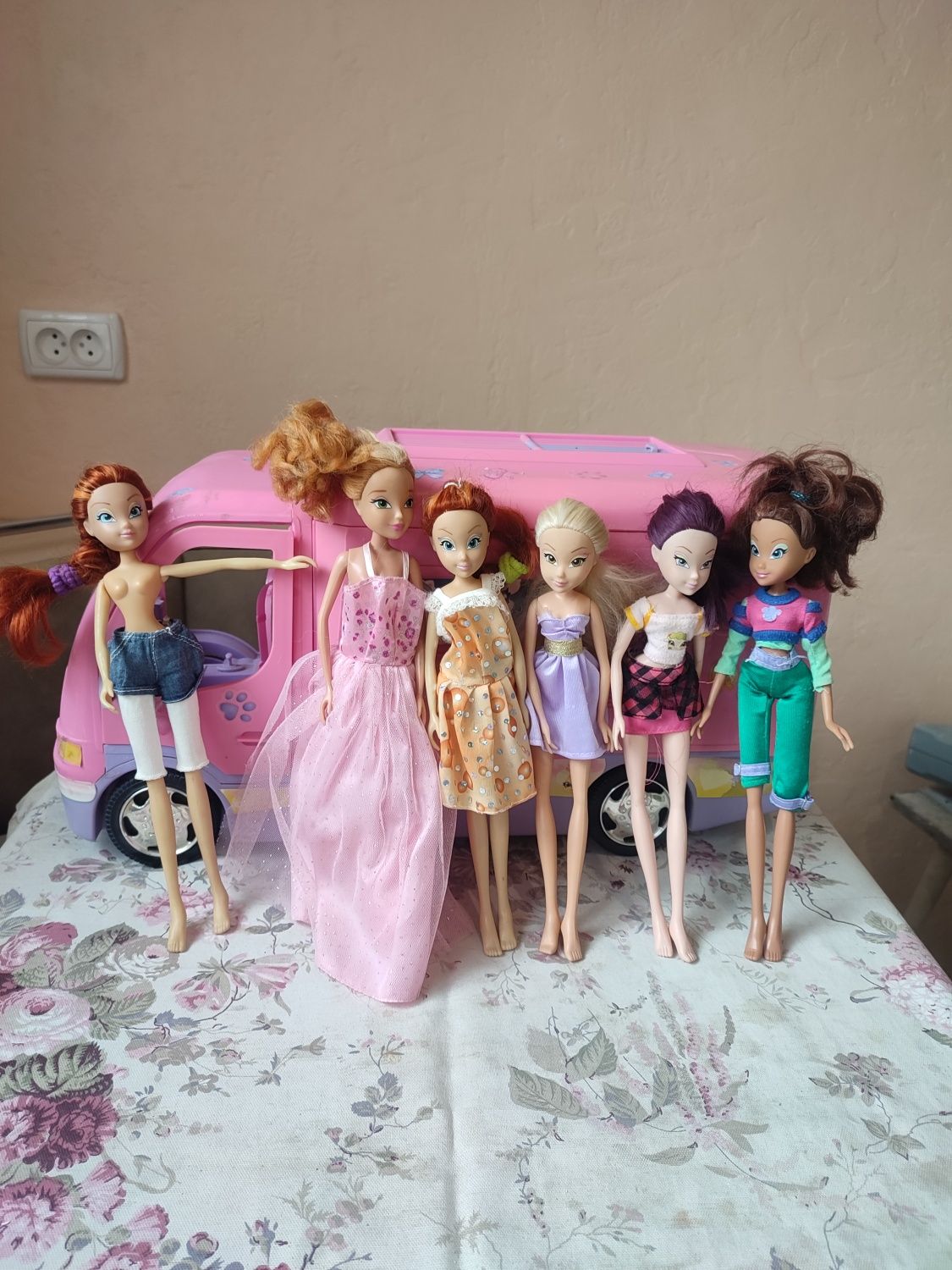 Winx дом на колесах с куклами , кемпинг Винкс