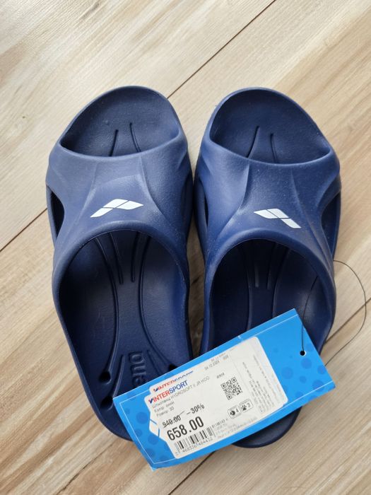 Шльопанці Arena для басейну, 33 р.