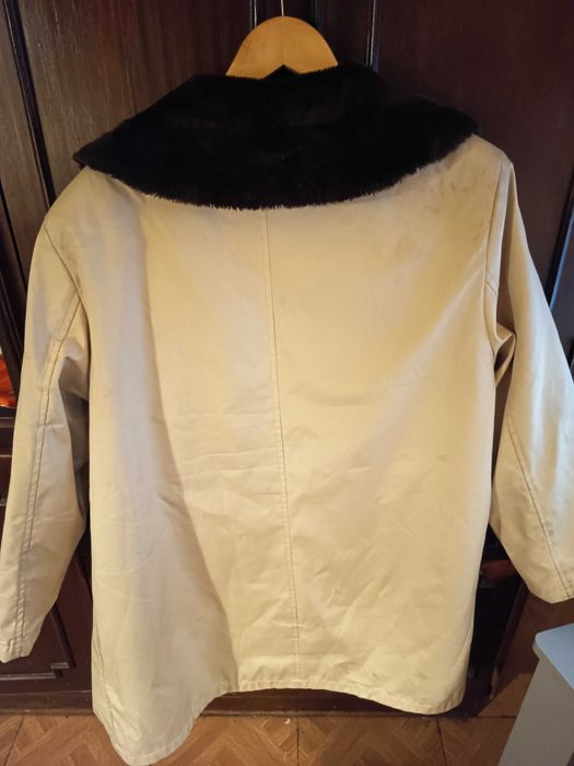 Gabardina nova com pelo