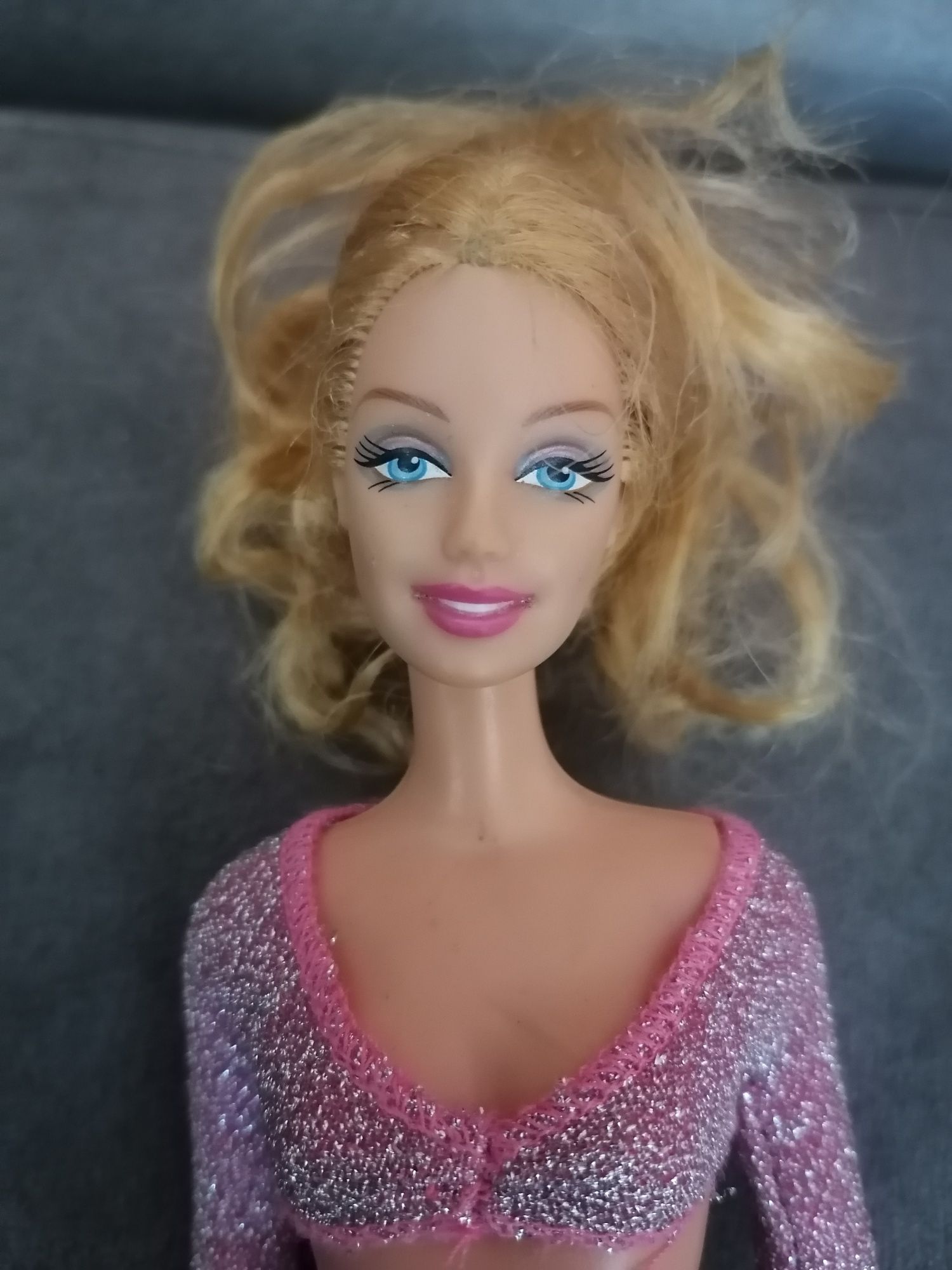 Lalka Barbie Vintage firmy Mattel rok na placach 1999 na szyi 1998