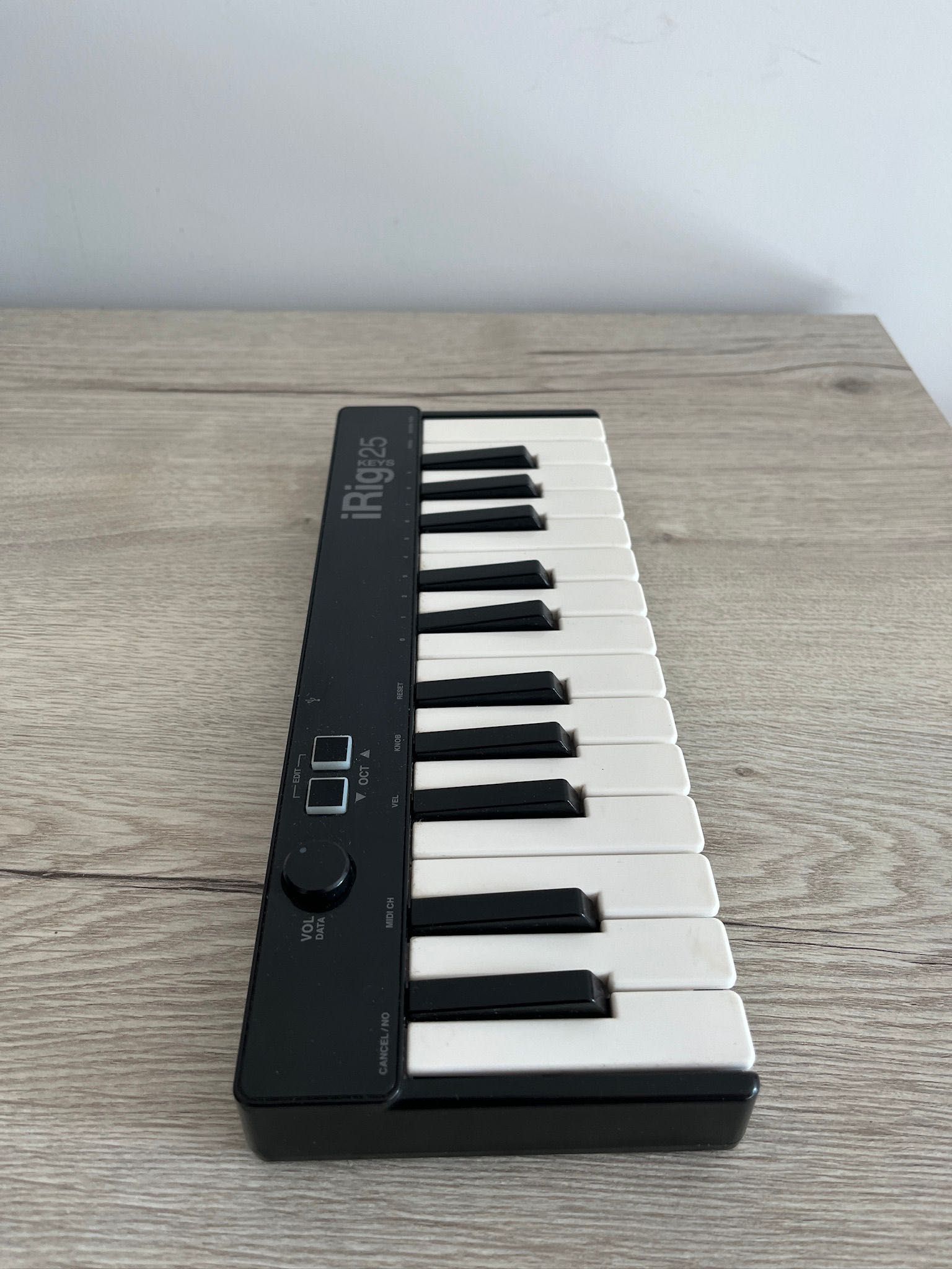 Teclado IRIG KEYS 25