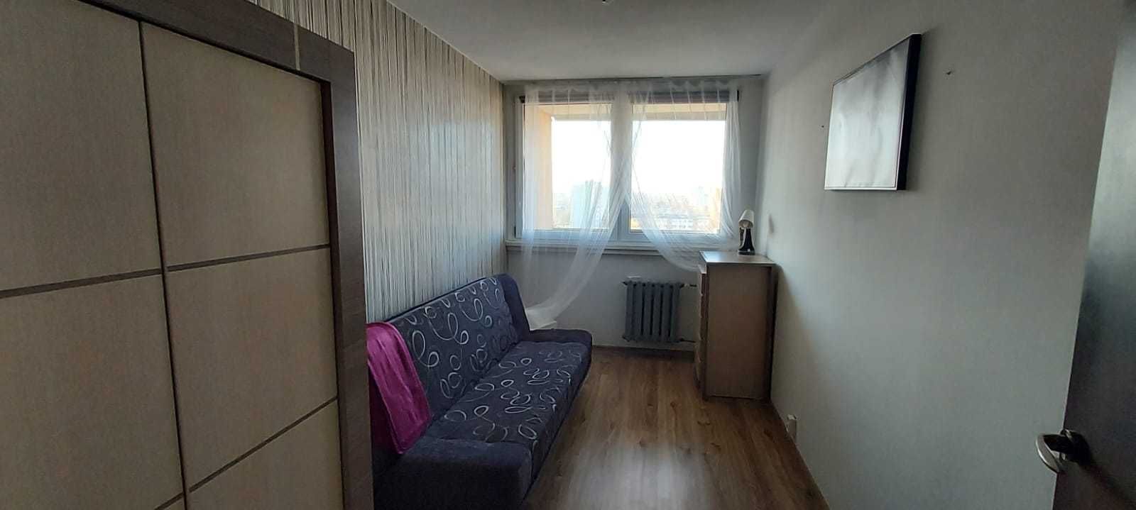 Wynajmę mieszkanie przy Legnickiej 2 pokoje z balkonem