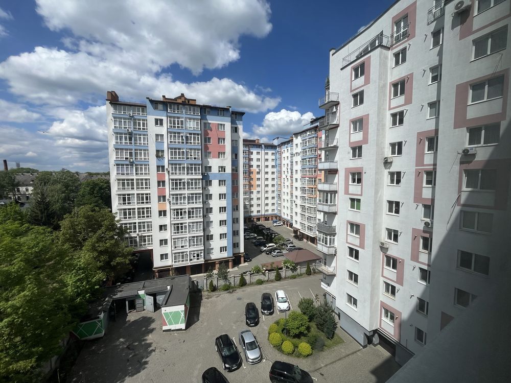 Продається 2к кв. 67.3 м².Сирець.Національної Гвардії.Центр.Парк.Озеро
