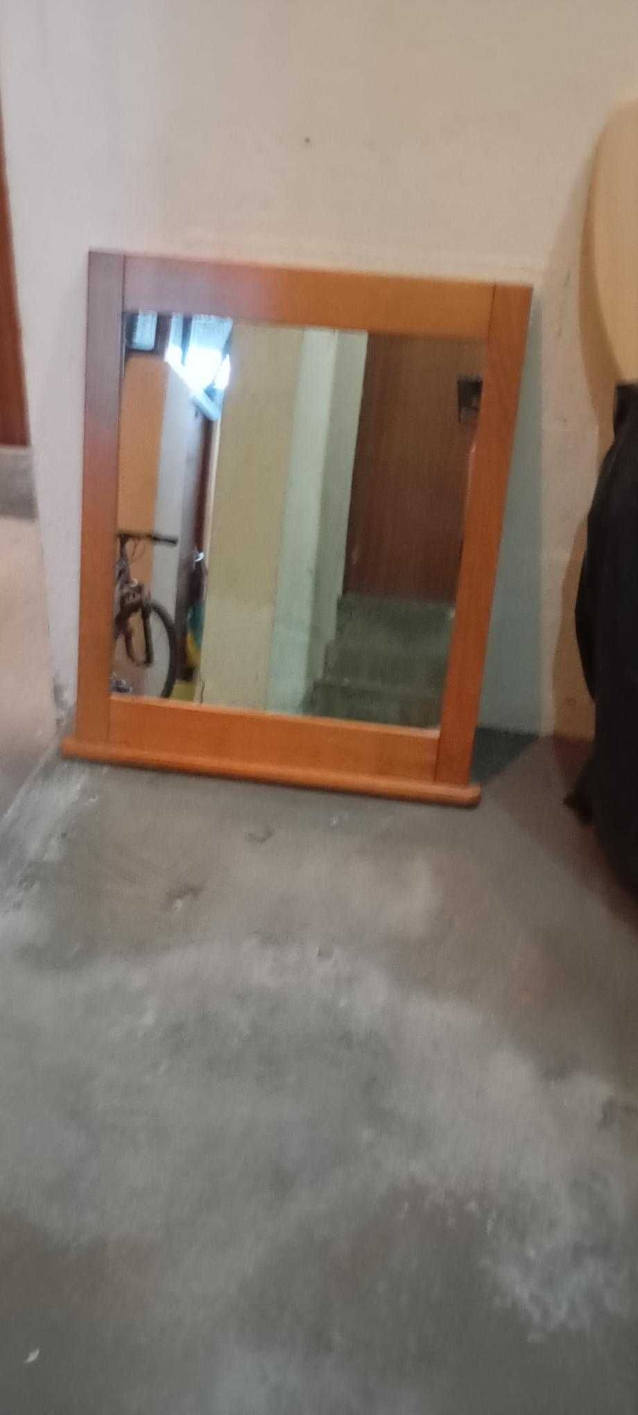 Espelho em madeira cerejeira
