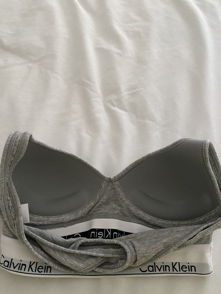 Top Desportivo Calvin Klein