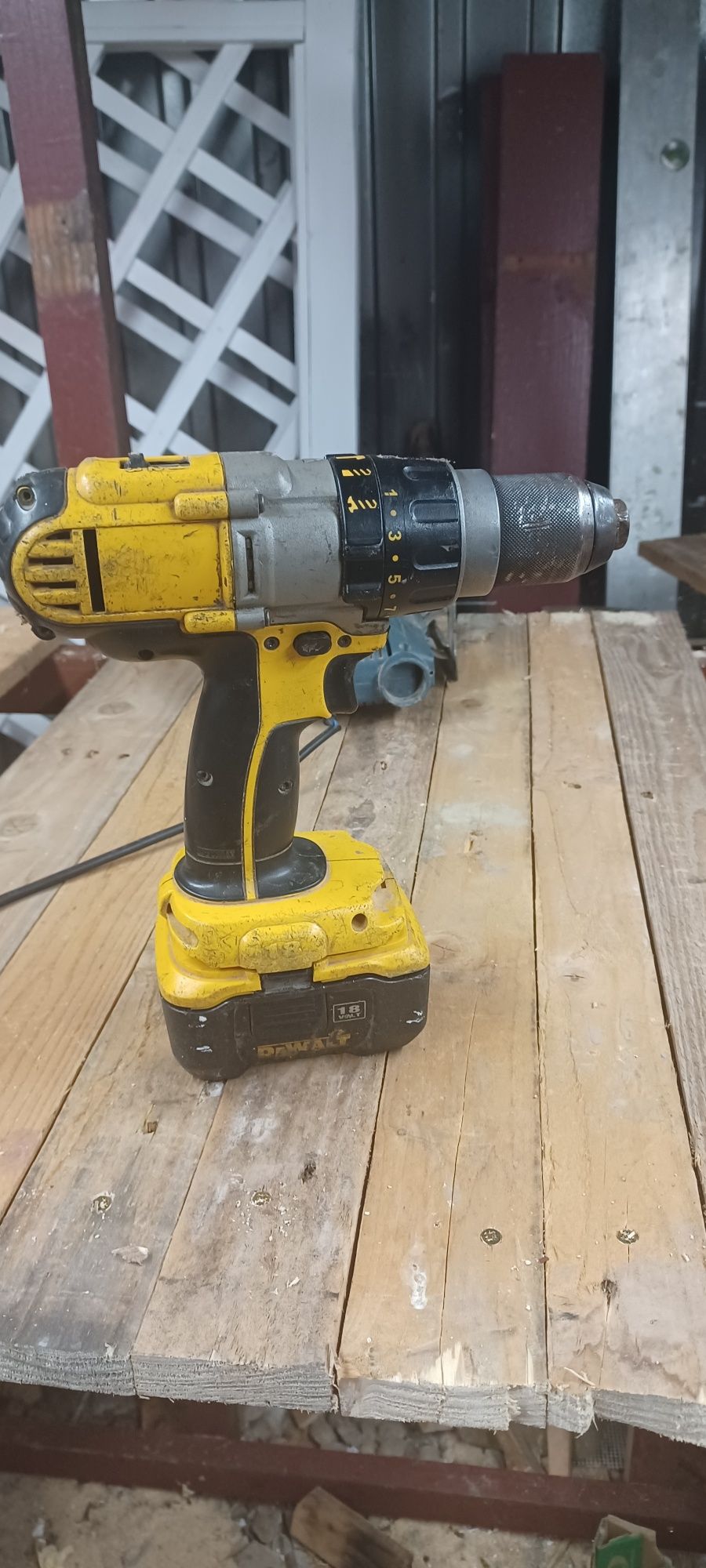 Dewalt 2x 18v 12v