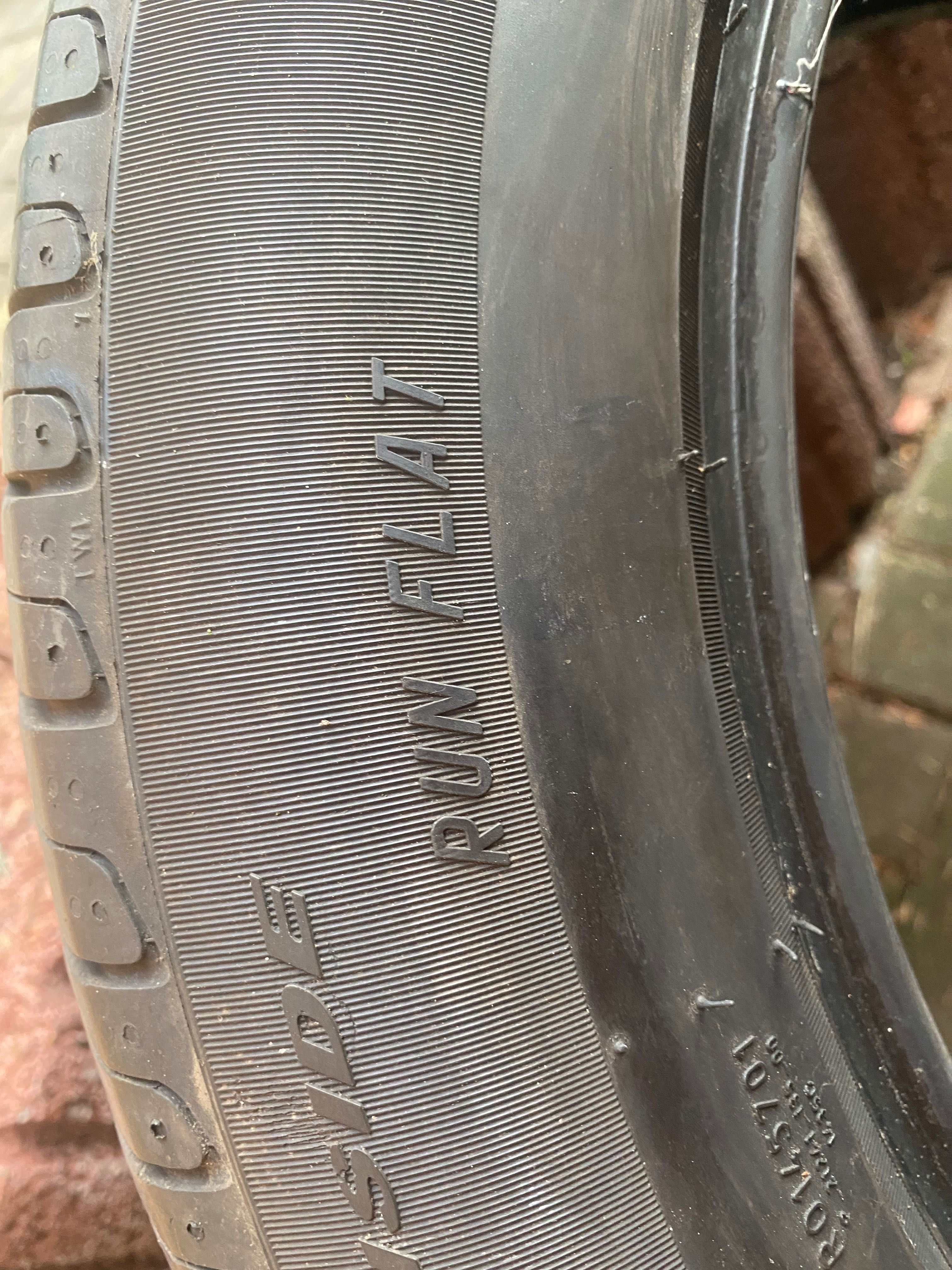 Opony Pirelli 17/225/55