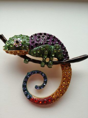 USA_BROSZKA/ZAWIESZKA_nieszablonowa biżuteria- kameleon duży- fiolet