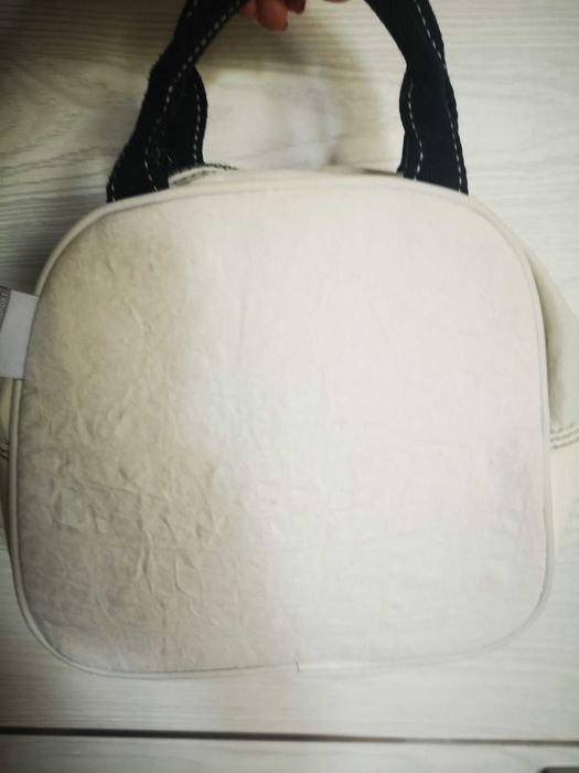 Kipling torebka kremowa