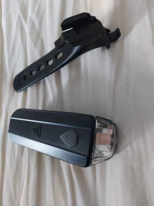 Lampka rowerowa hulajnoga przednia z bateriami widoczność drogowa bike