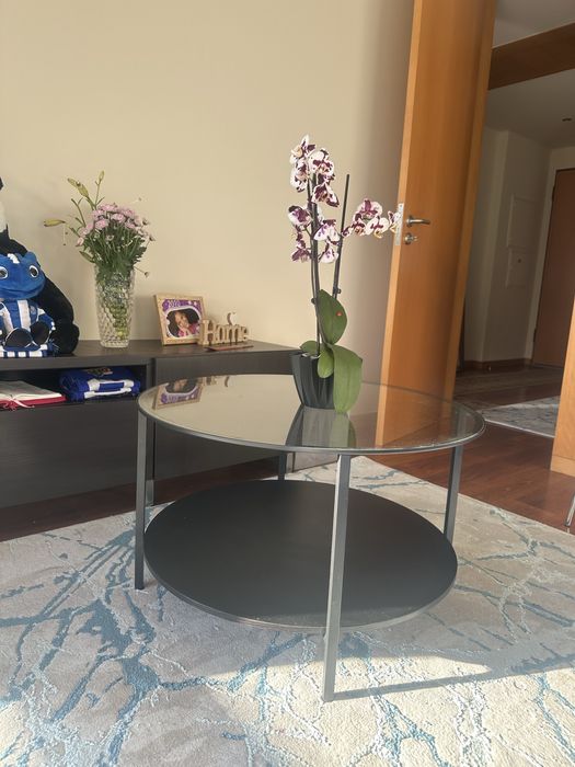 Mesa de centro ikea usada em perfeito estado