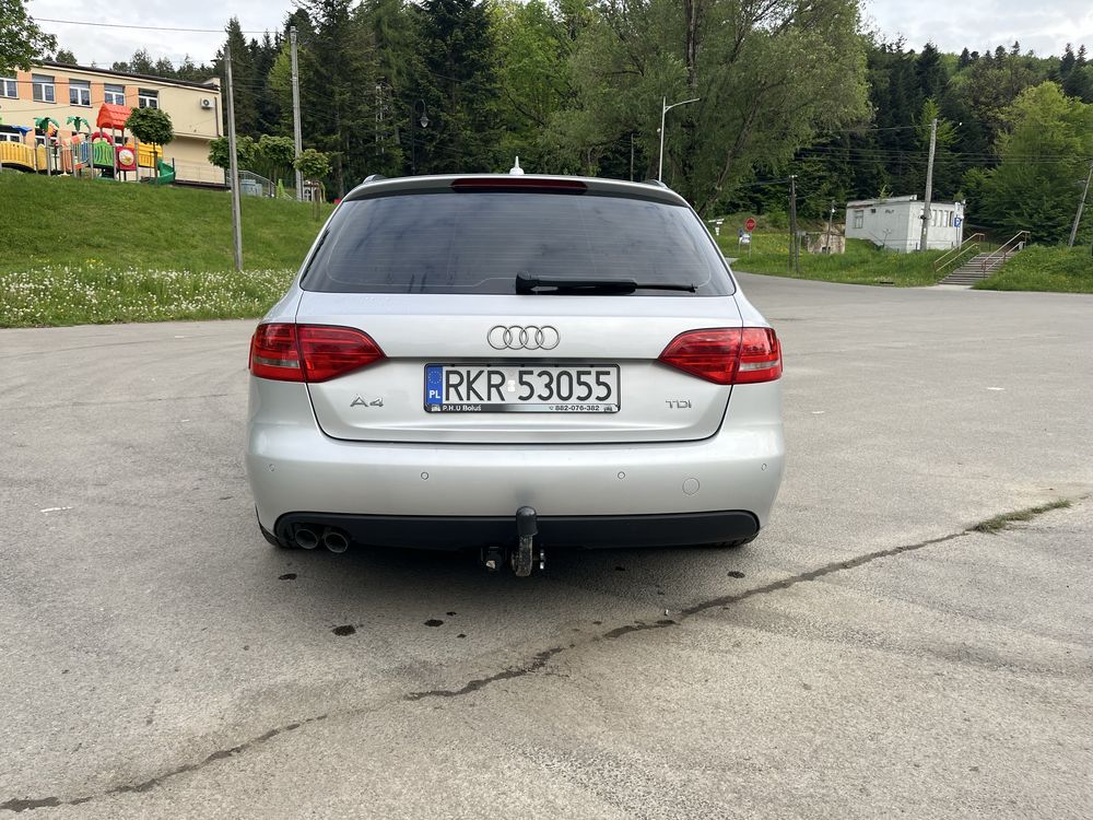 Samochód Audi A4 b8