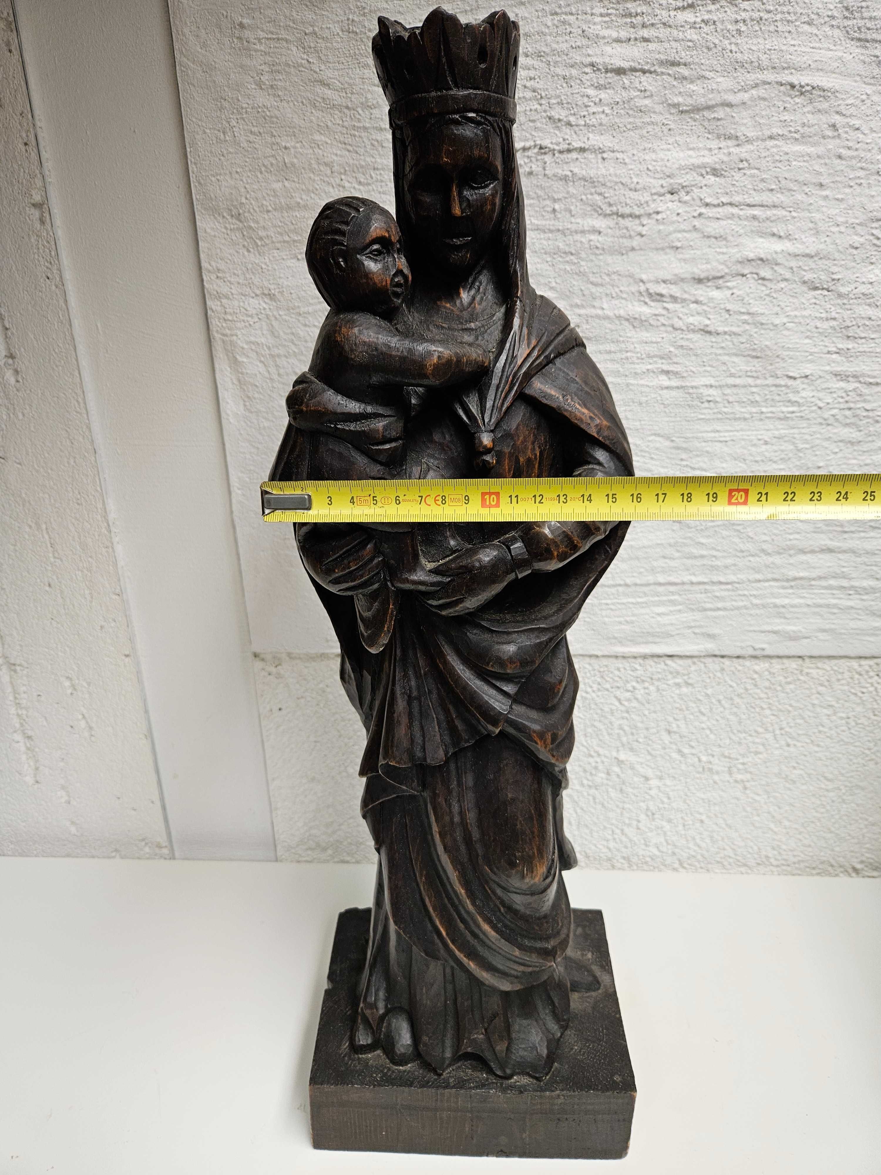 Zabytkowa ręcznie wykonana drewniana figurka Matki Boskiej z dzieciatk